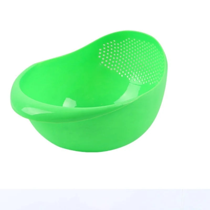 Multifunctional strainer bowl