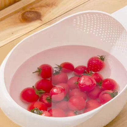 Multifunctional strainer bowl