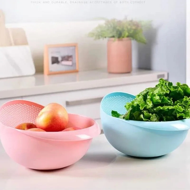 Multifunctional strainer bowl