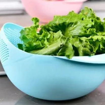 Multifunctional strainer bowl