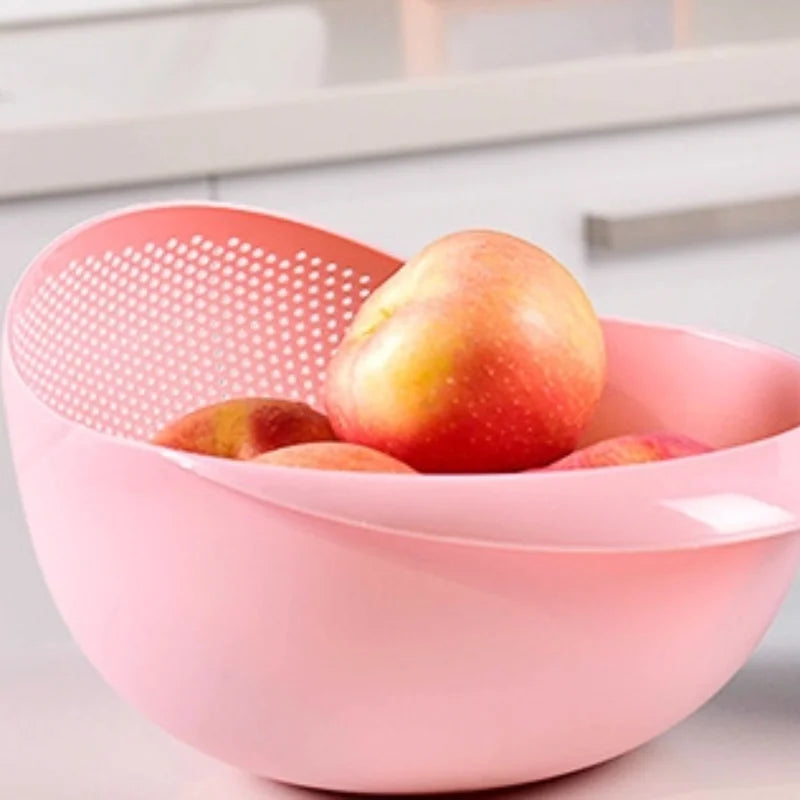 Multifunctional strainer bowl