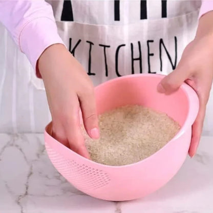 Multifunctional strainer bowl