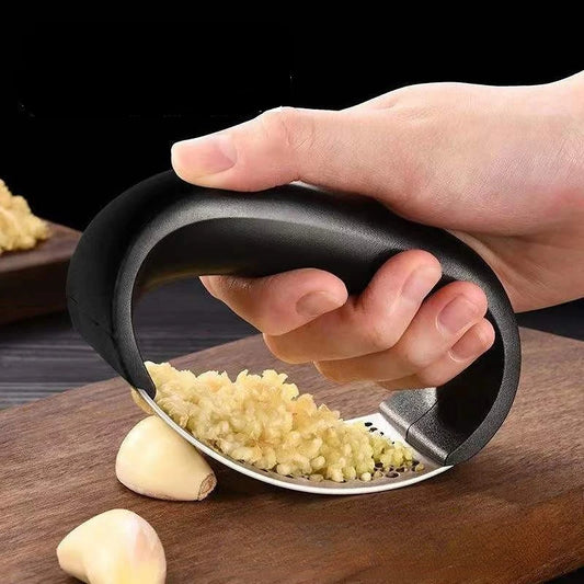 Manual Garlic Press – Easy & Durable Kitchen Tool